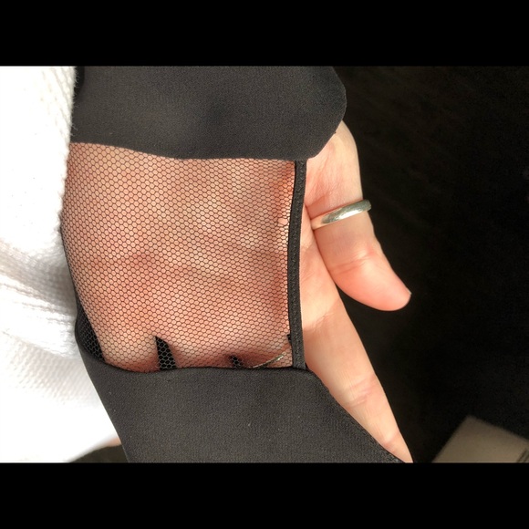 Babaton mesh V cami - Picture 5 of 6